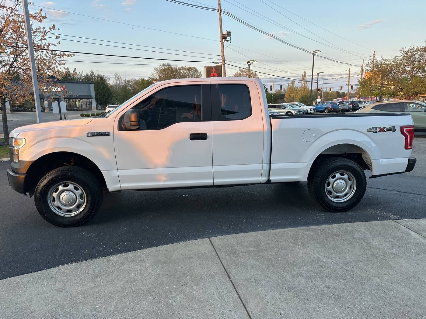 2017 Ford F-150 XL — Pickup Truck — 129,590 mi — Shepherdsville, KY