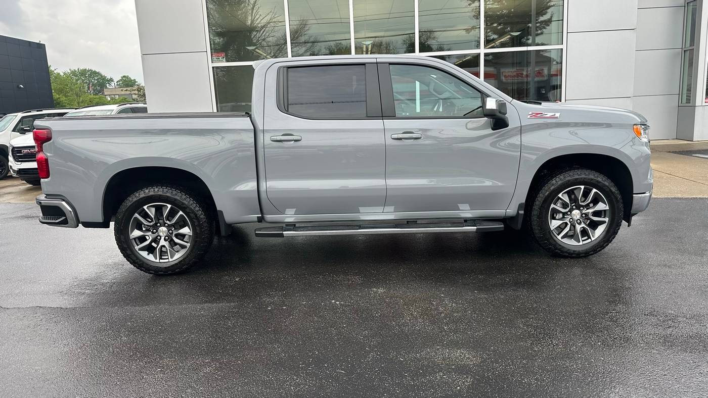 2024 Chevrolet Silverado 1500 LT — Pickup Truck — 4,831 mi — Shepherdsville, KY