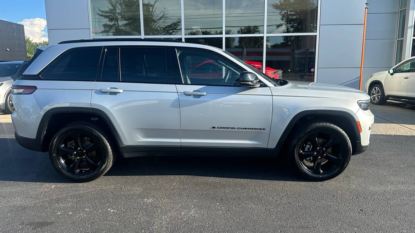 2023 Jeep Grand Cherokee Altitude — SUV — 65,842 mi — Shepherdsville, KY