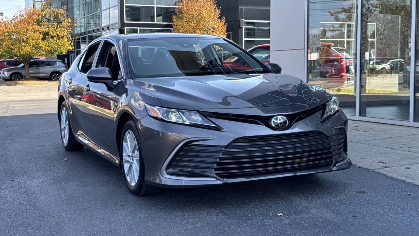 2024 Toyota Camry LE — Sedan — 23,398 mi — Shepherdsville, KY
