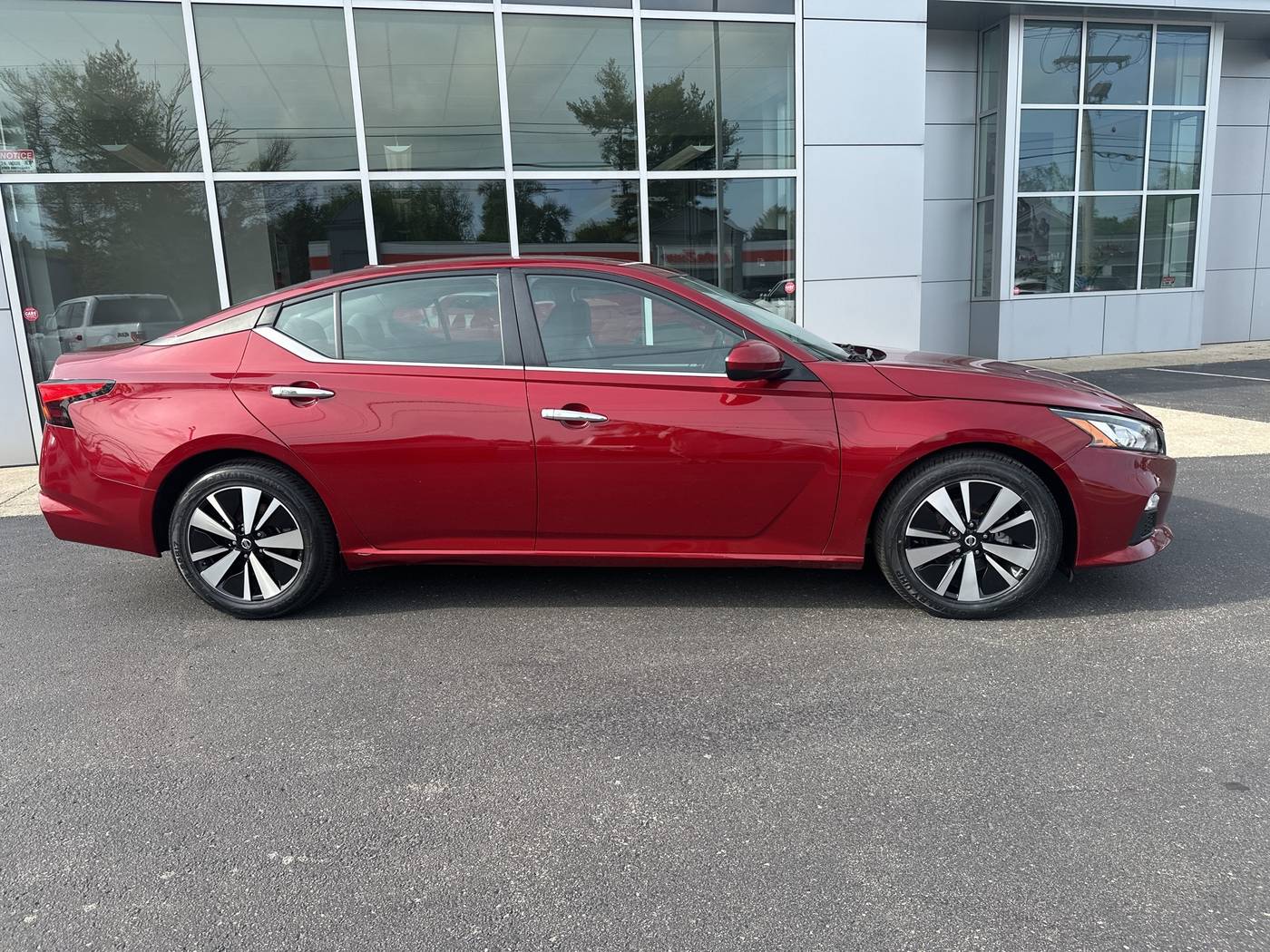 2022 Nissan Altima SV — Sedan — 40,758 mi — Shepherdsville, KY