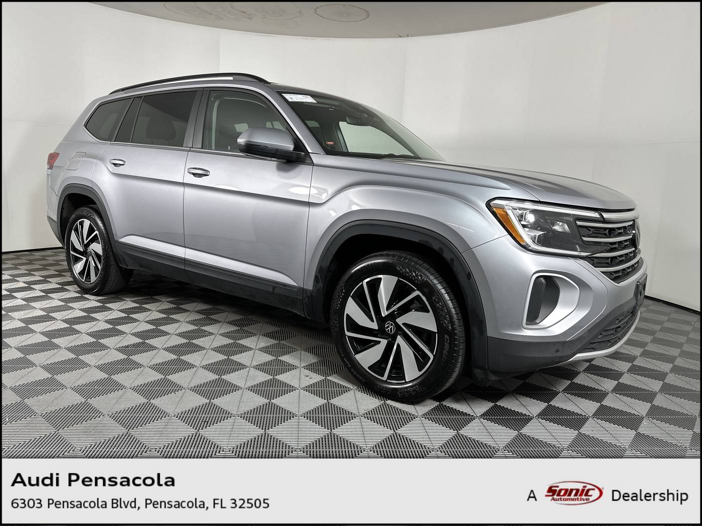 2024 Volkswagen Atlas SE with Technology — SUV — 32,090 mi — Pensacola, FL