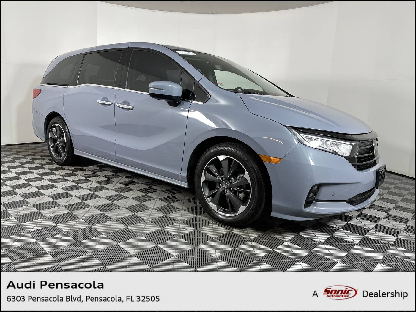 2023 Honda Odyssey Elite — Minivan — 15,237 mi — Pensacola, FL