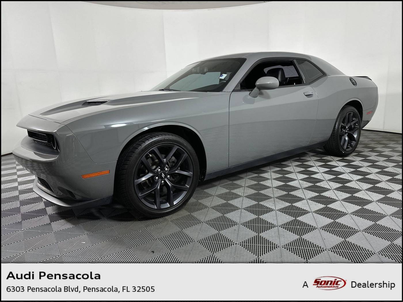 2019 Dodge Challenger SXT — Coupe — 69,095 mi — Pensacola, FL