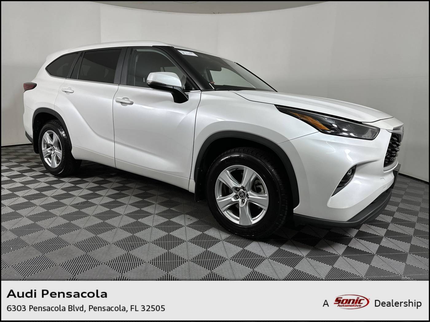 2023 Toyota Highlander LE — SUV — 38,119 mi — Pensacola, FL