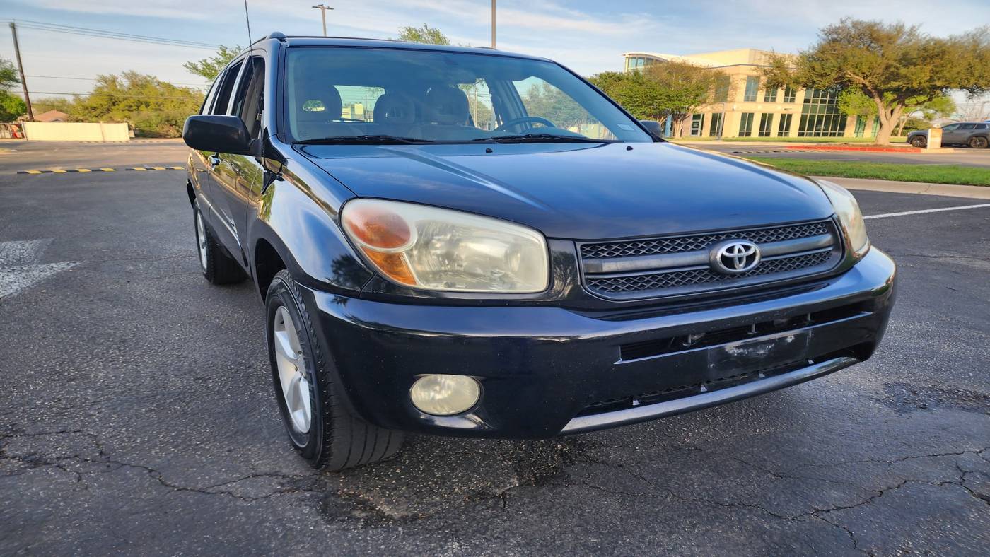 2004 Toyota RAV4 Base — SUV — 221,838 mi — Austin, TX