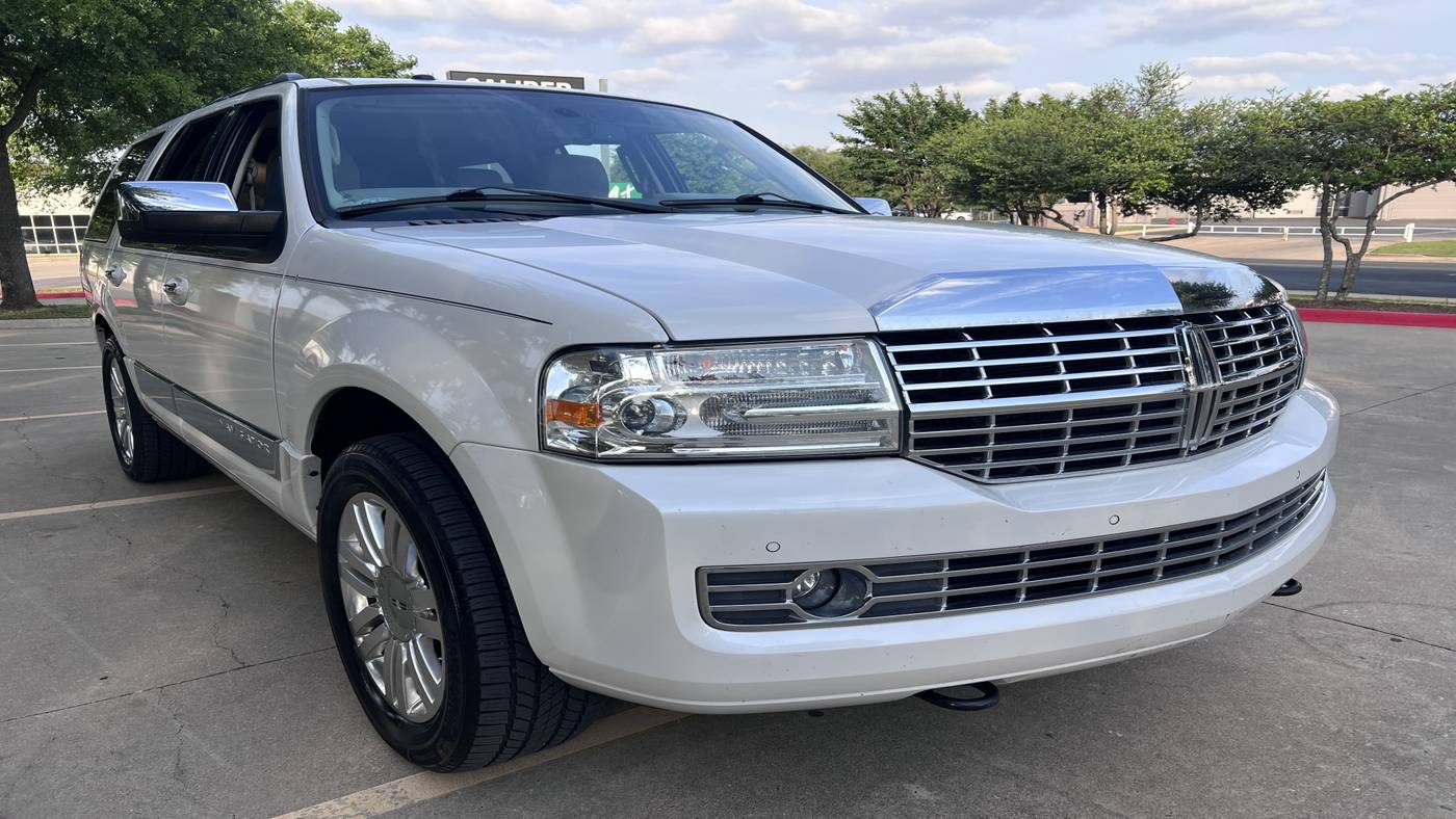 2014 Lincoln Navigator Standard — SUV — 104,589 mi — Austin, TX