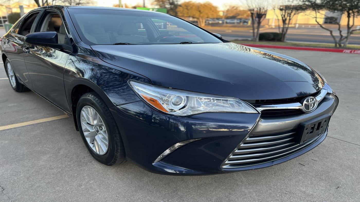 2016 Toyota Camry LE — Sedan — 62,481 mi — Austin, TX