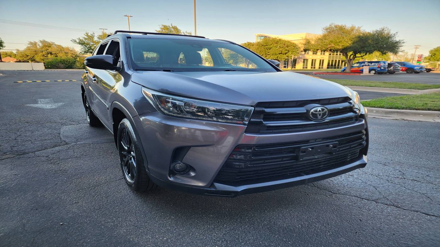 2019 Toyota Highlander SE V6 — SUV — 95,010 mi — Austin, TX