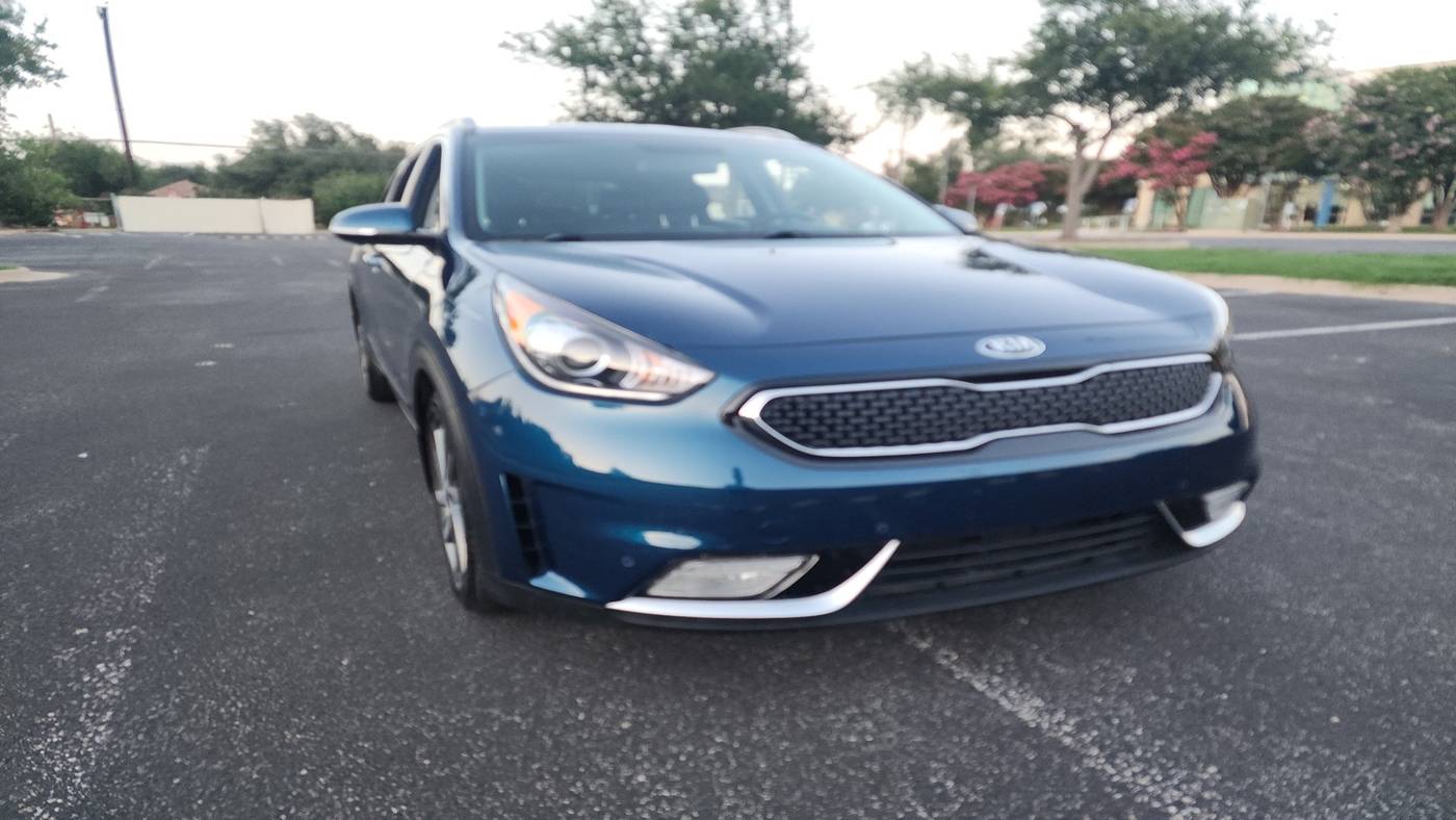 2017 Kia Niro Hybrid Touring — SUV — 92,349 mi — Austin, TX