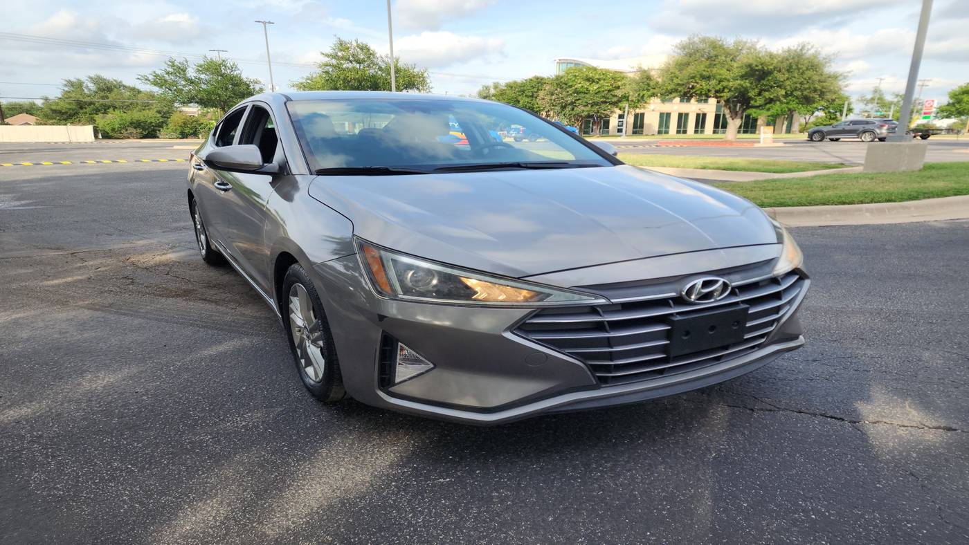 2020 Hyundai Elantra SEL — Sedan — 60,996 mi — Austin, TX