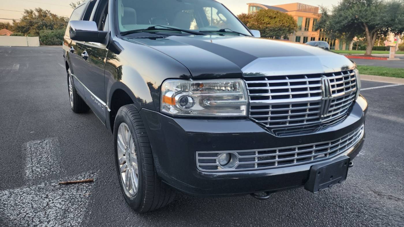 2013 Lincoln Navigator Standard — SUV — 150,521 mi — Austin, TX
