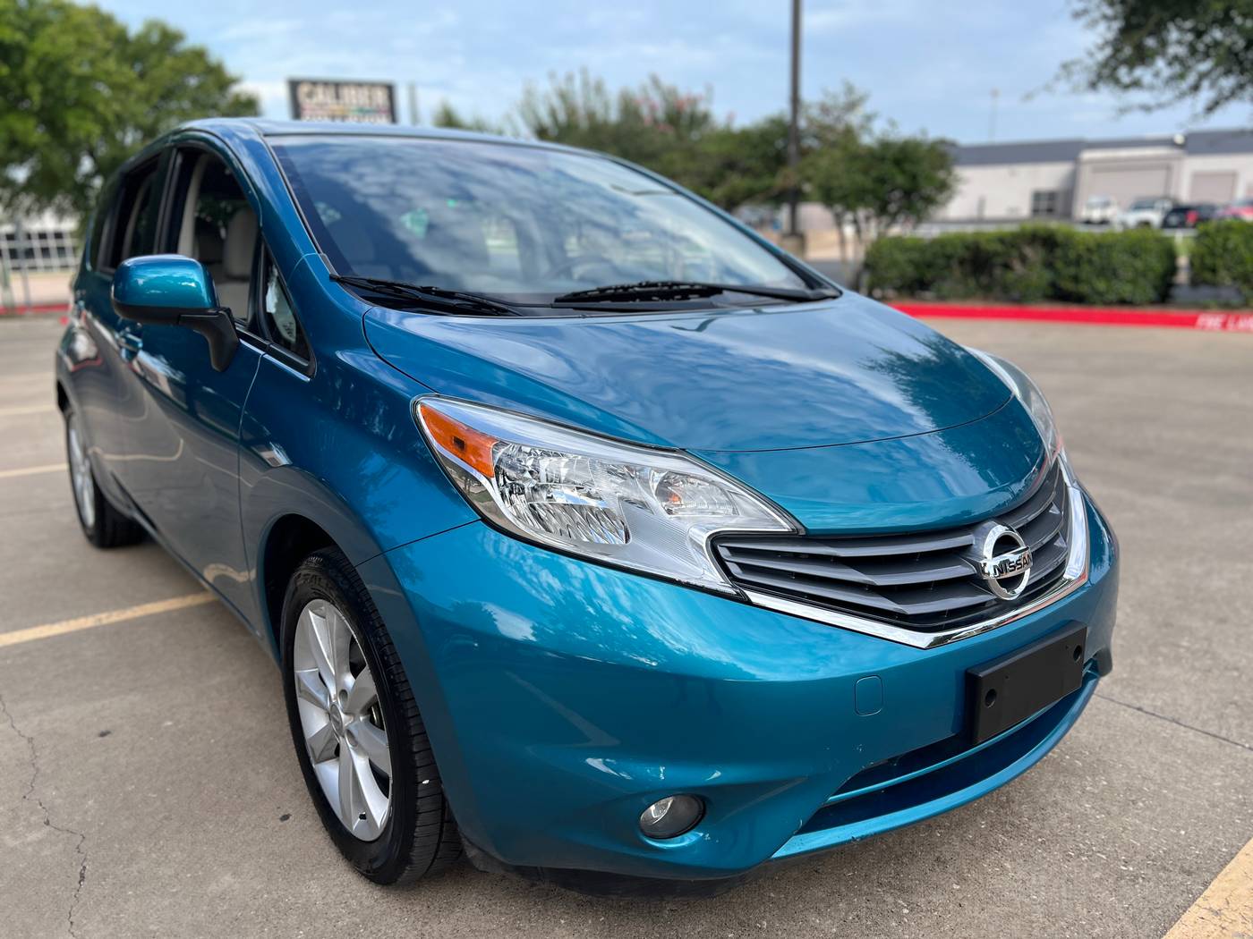 2014 Nissan Versa 1.6 SV — Hatchback — 45,154 mi — Austin, TX