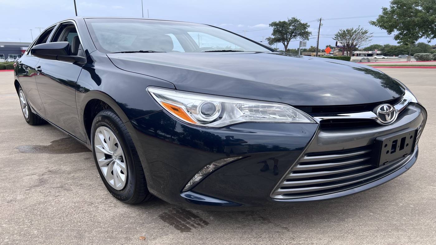2017 Toyota Camry XLE — Sedan — 18,171 mi — Austin, TX