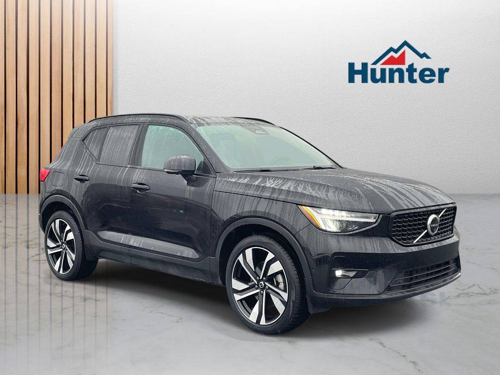 2025 Volvo XC40 Plus — SUV — 24,652 mi — Fletcher, NC