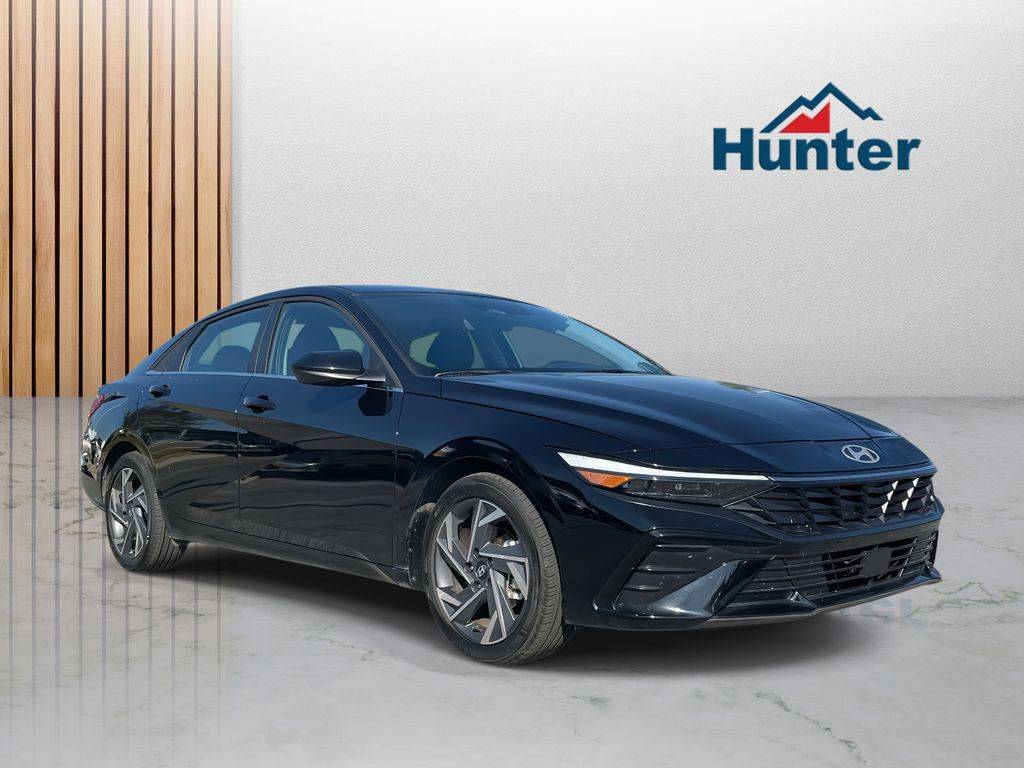 2025 Hyundai Elantra SEL Convenience — Sedan — 5,375 mi — Fletcher, NC