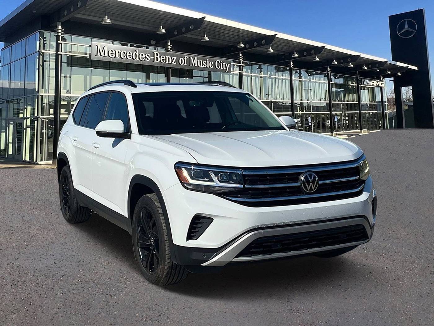 2022 Volkswagen Atlas SE with Technology — SUV — 30,904 mi — Nashville, TN