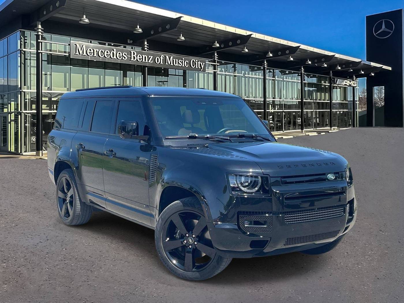 2025 Land Rover Defender V8