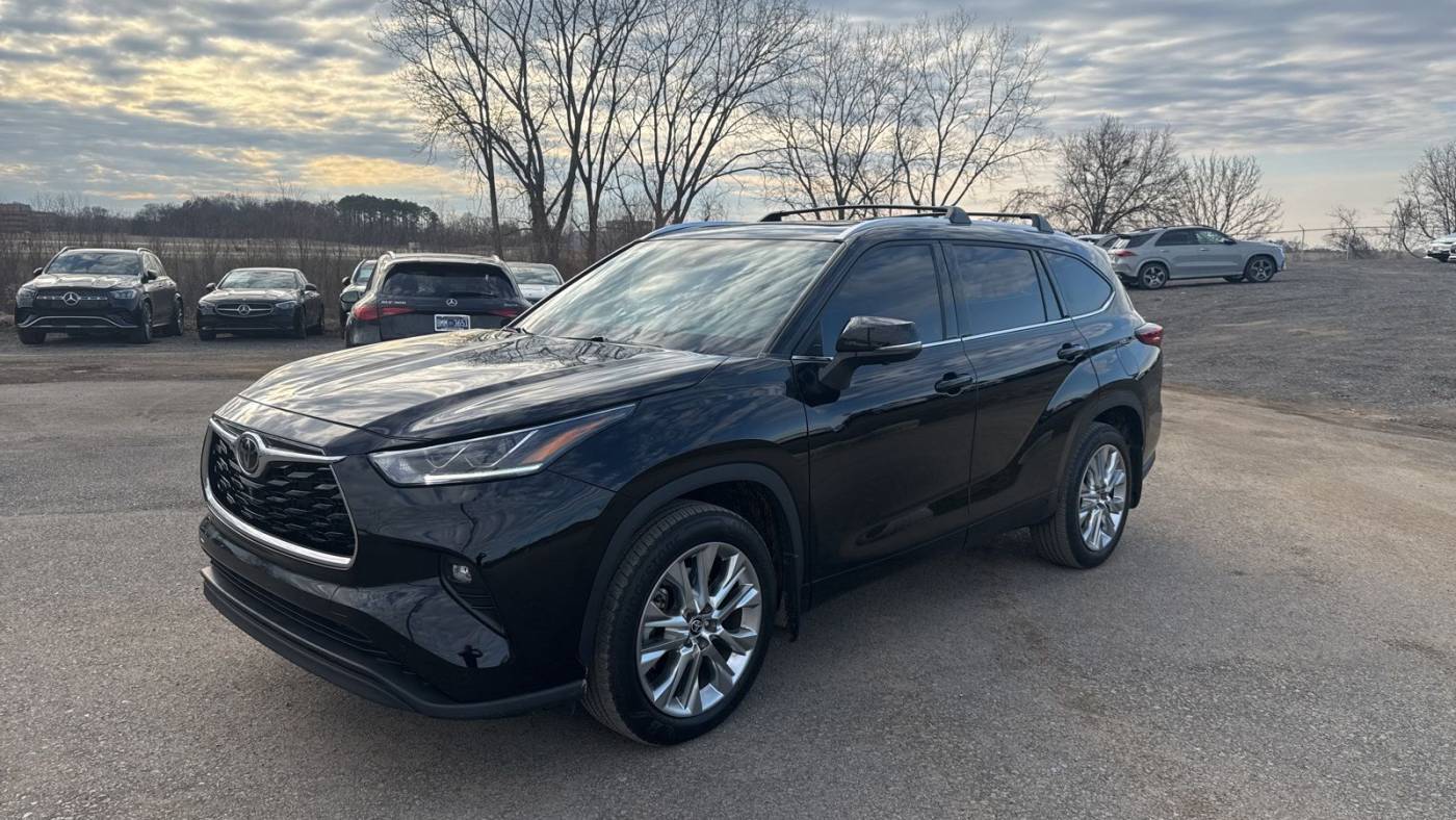 2023 Toyota Highlander Limited — SUV — 27,827 mi — Nashville, TN