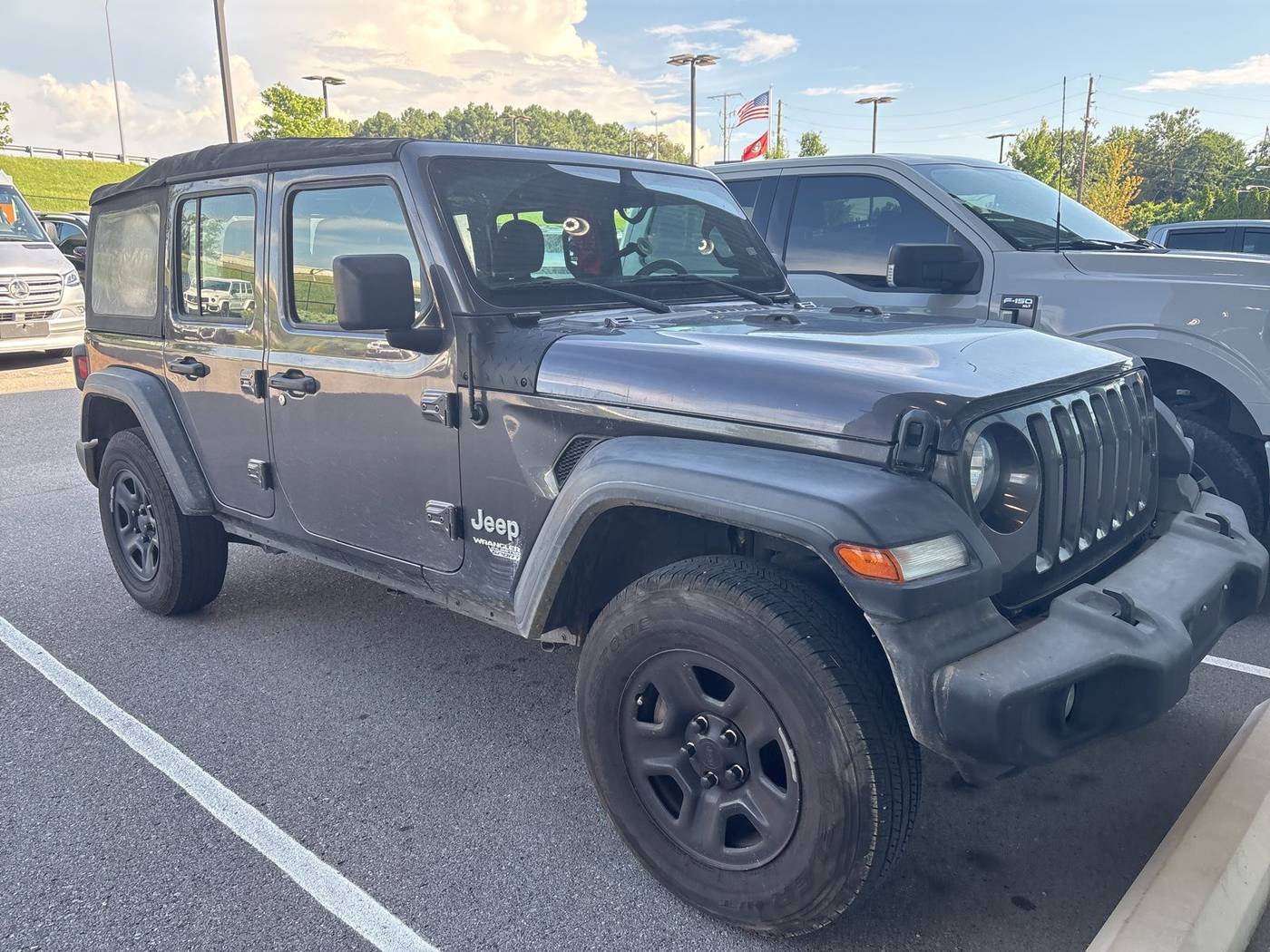 2020 Jeep Wrangler Sport — SUV — 44,427 mi — Nashville, TN