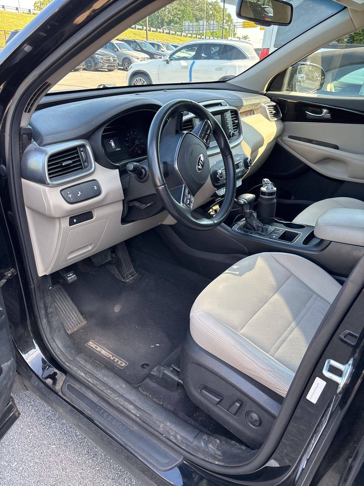 2019 Kia Sorento LX — SUV — 150,808 mi — Nashville, TN