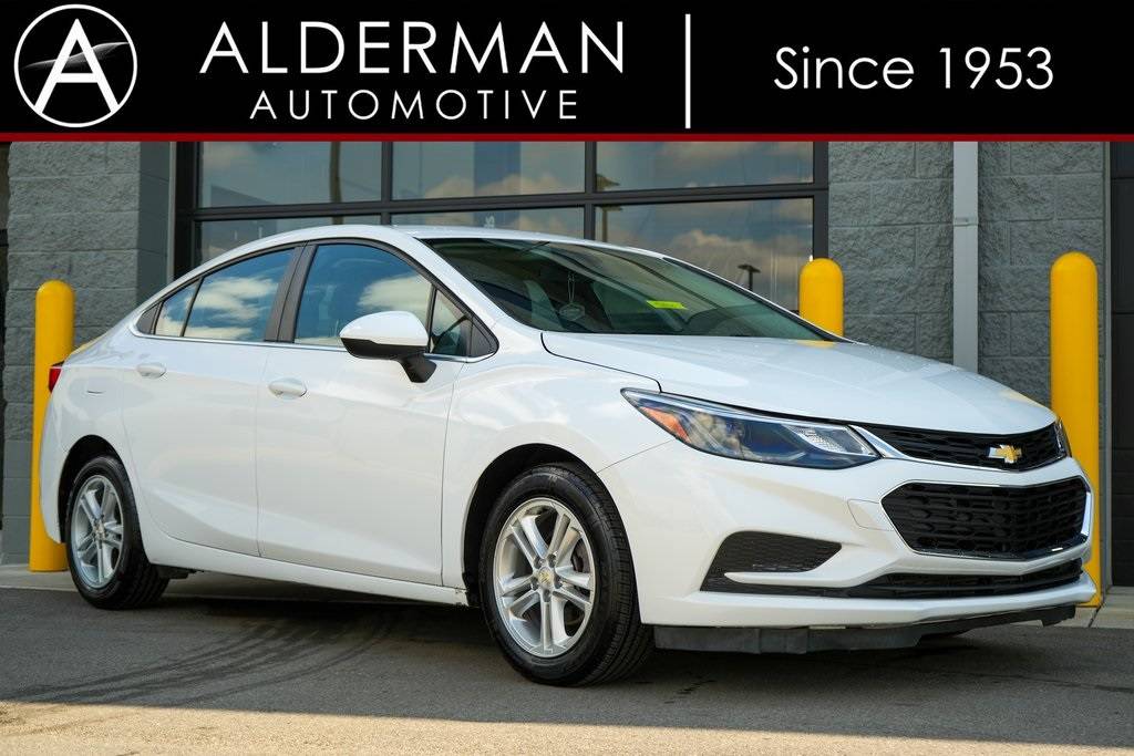 2017 Chevrolet Cruze LT — Sedan — 84,143 mi — Fishers, IN