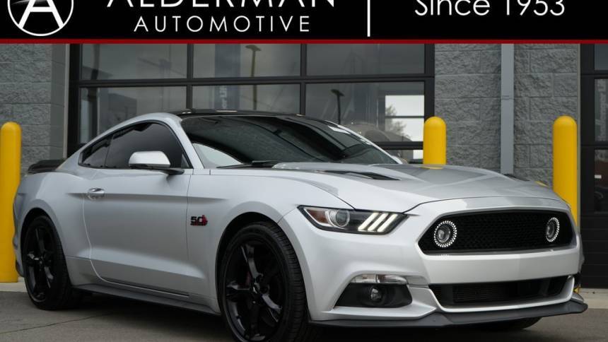 2017 Ford Mustang GT Premium — Coupe — 33,116 mi — Fishers, IN