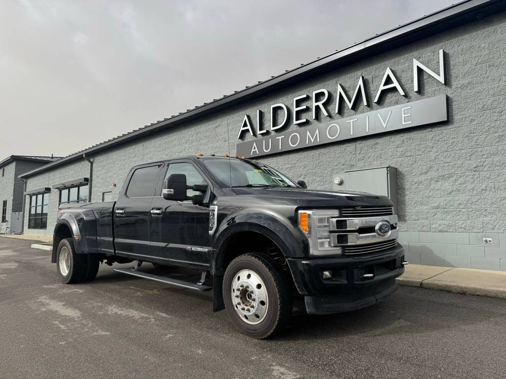 2018 Ford Super Duty F-450 Limited — Pickup Truck — 156,650 mi — Fishers, IN