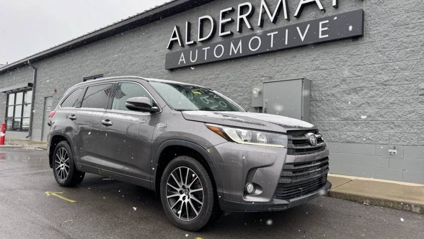 2018 Toyota Highlander SE V6 — SUV — 121,634 mi — Fishers, IN