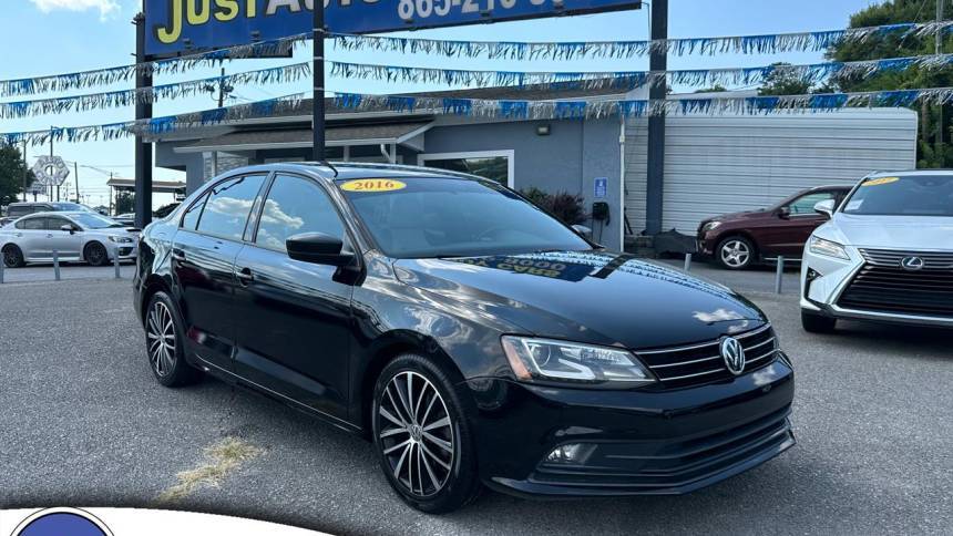 2016 Volkswagen Jetta 1.8T Sport — Sedan — 120,522 mi — Knoxville, TN