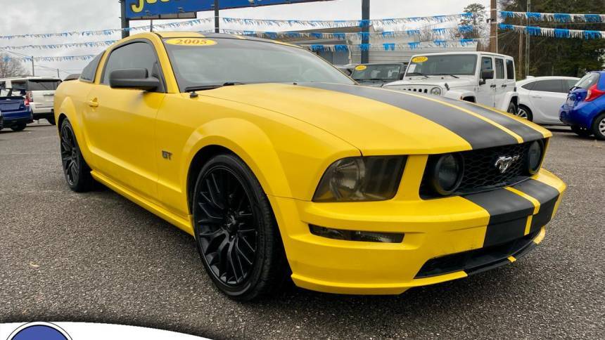 2005 Ford Mustang GT Deluxe — Coupe — 156,987 mi — Knoxville, TN
