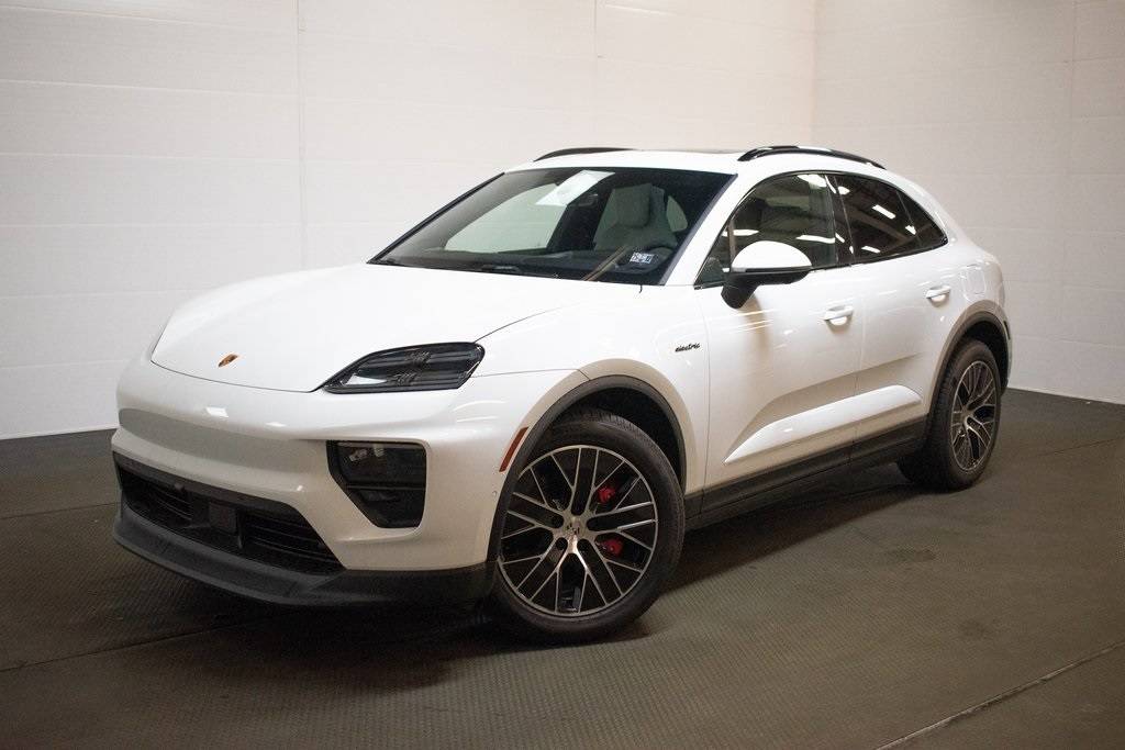 2025 Porsche Macan Electric 4S Electric — SUV — 18 mi — Plains, PA