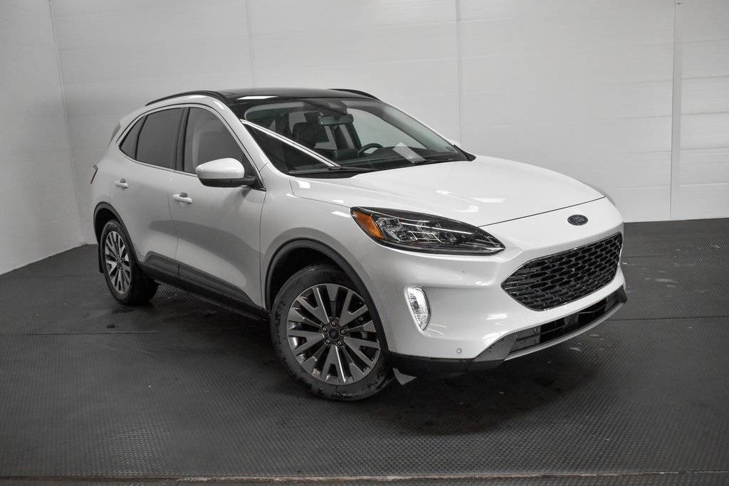 2022 Ford Escape Titanium — SUV — 14,439 mi — Plains, PA