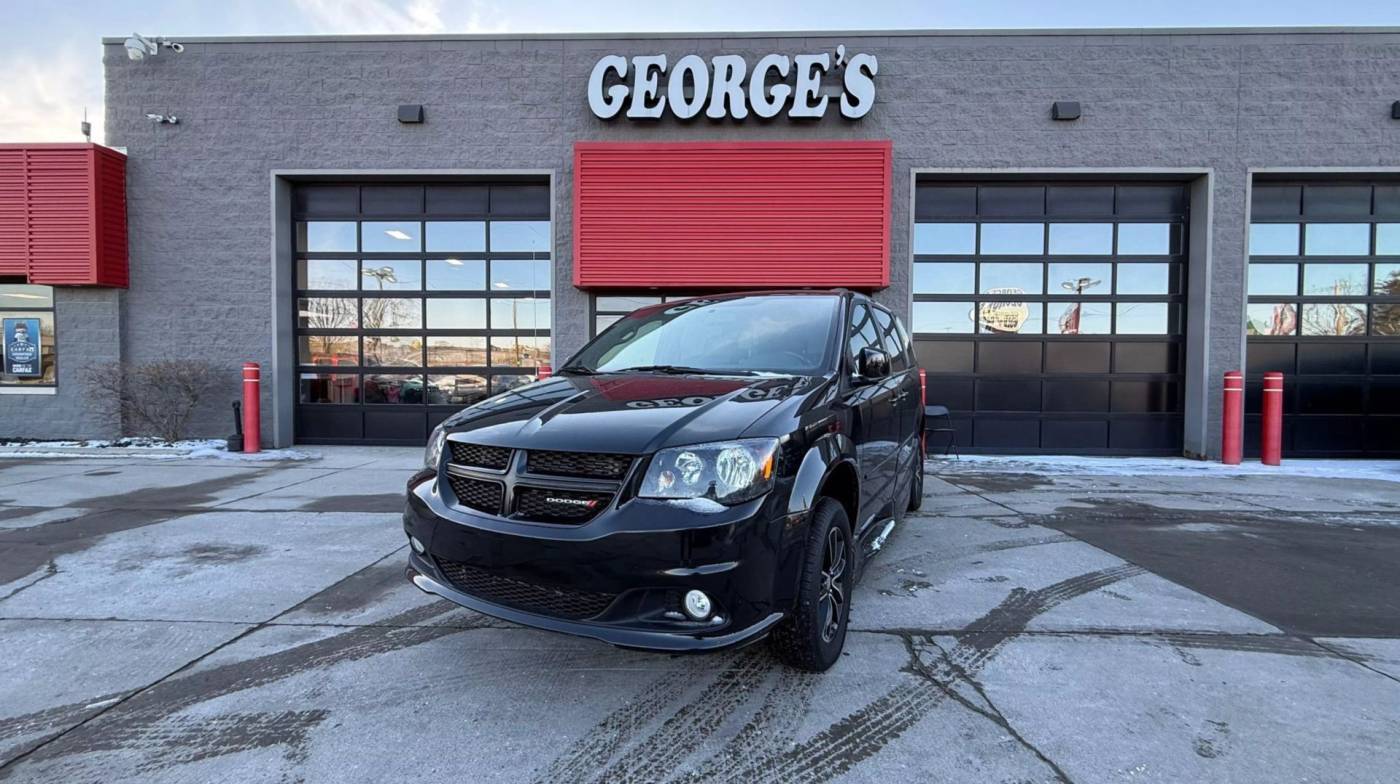 2016 Dodge Grand Caravan R/T — Minivan — 37,806 mi — Brownstown, MI