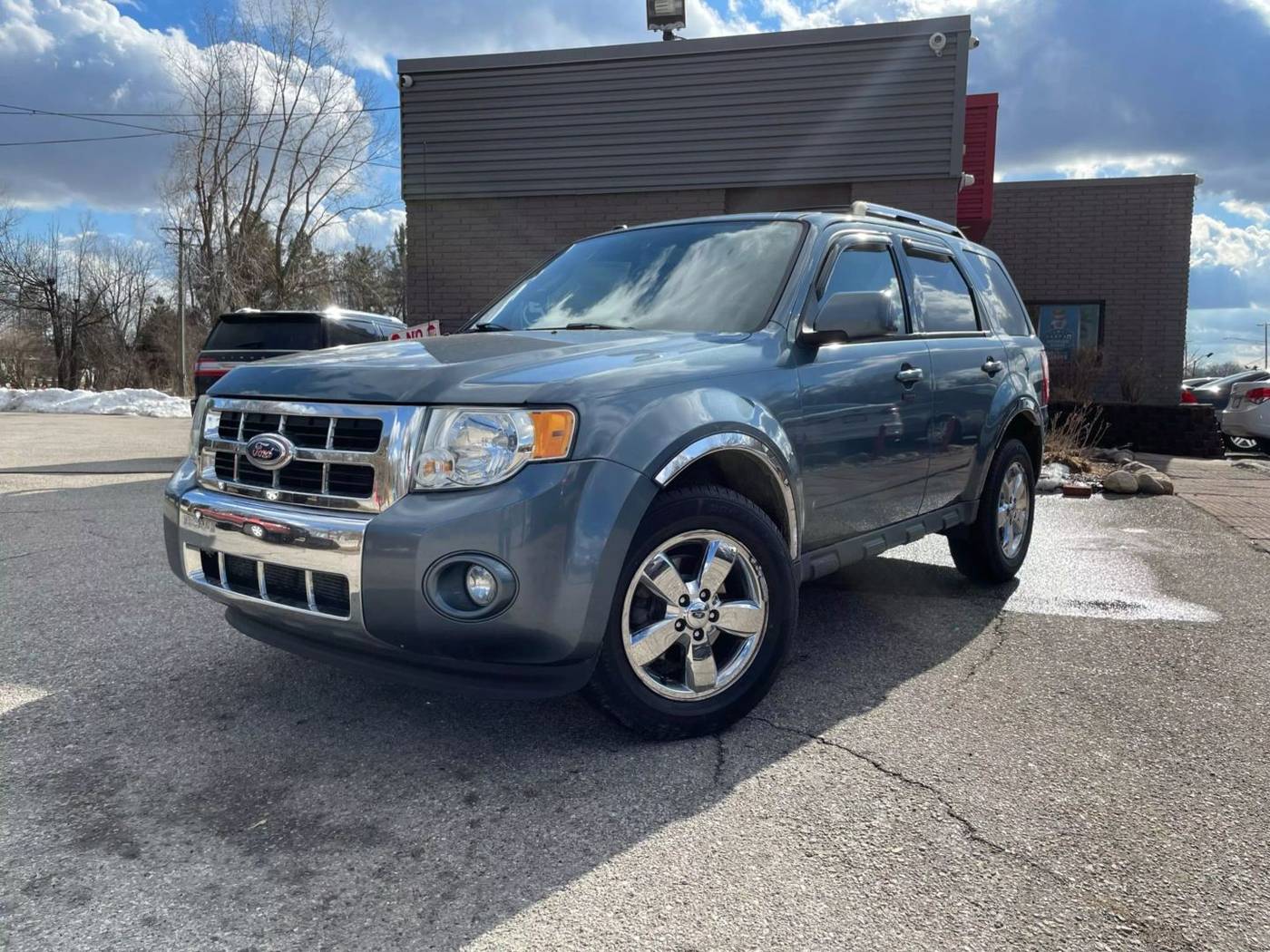 2011 Ford Escape Limited — SUV — 82,453 mi — Brownstown, MI