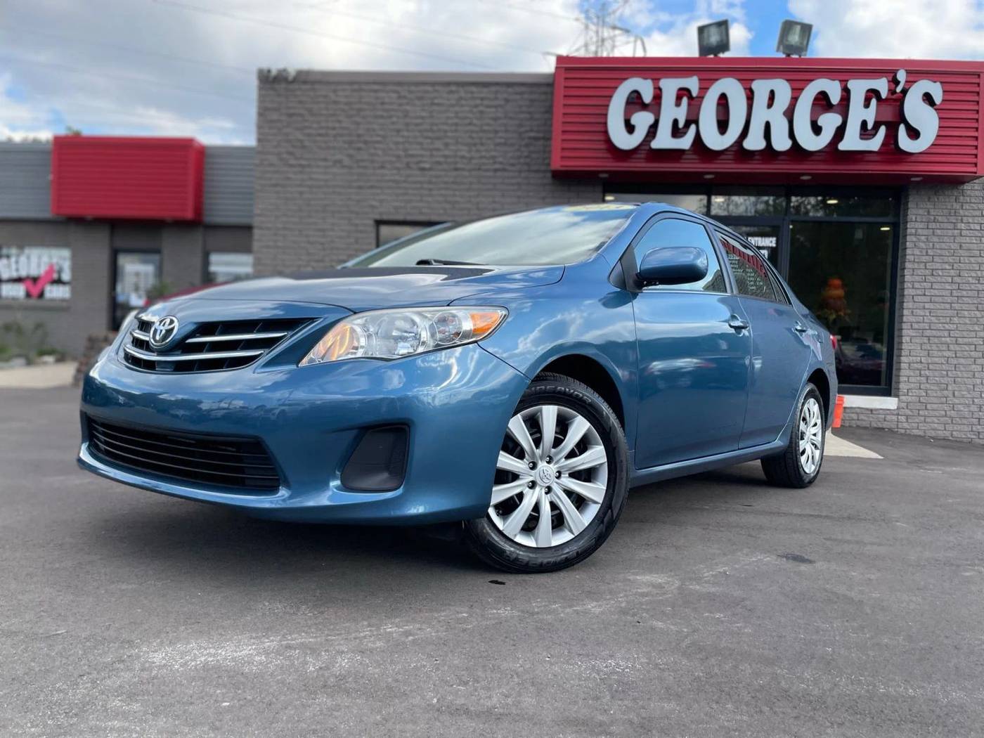 2013 Toyota Corolla LE — Sedan — 91,195 mi — Brownstown, MI