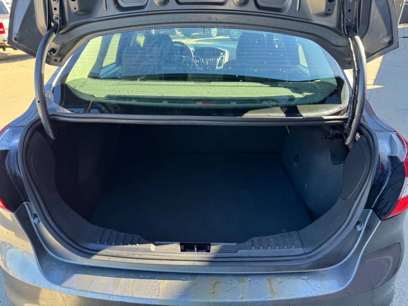 2012 Ford Focus SE — Sedan — 212,119 mi — Brownstown, MI