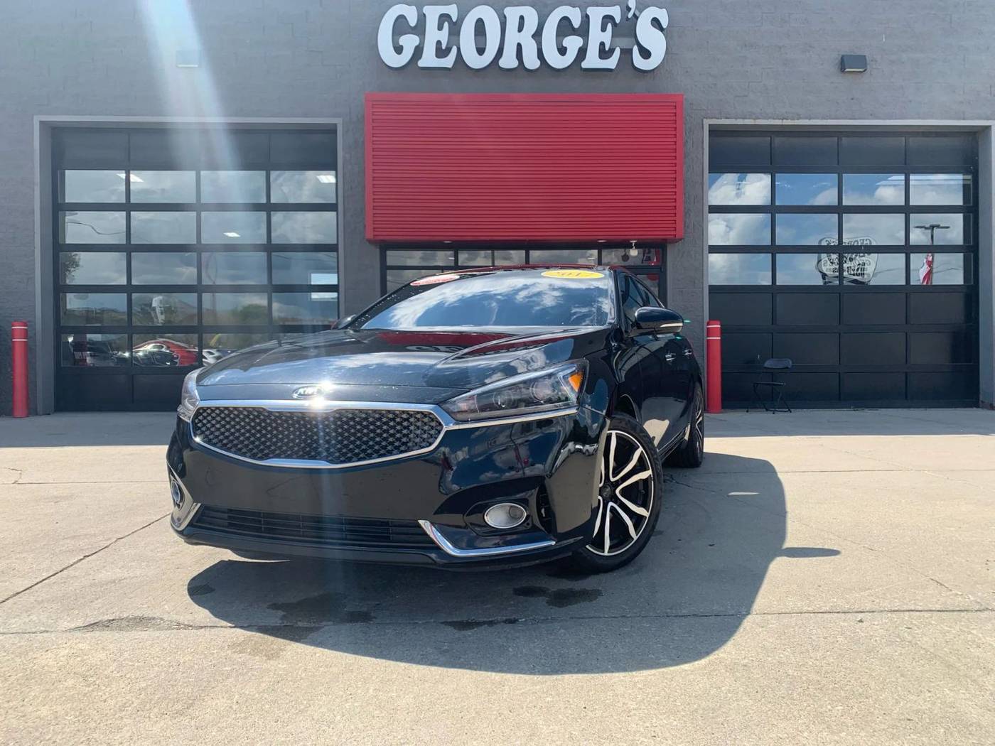 2017 Kia Cadenza Premium — Sedan — 123,750 mi — Brownstown, MI
