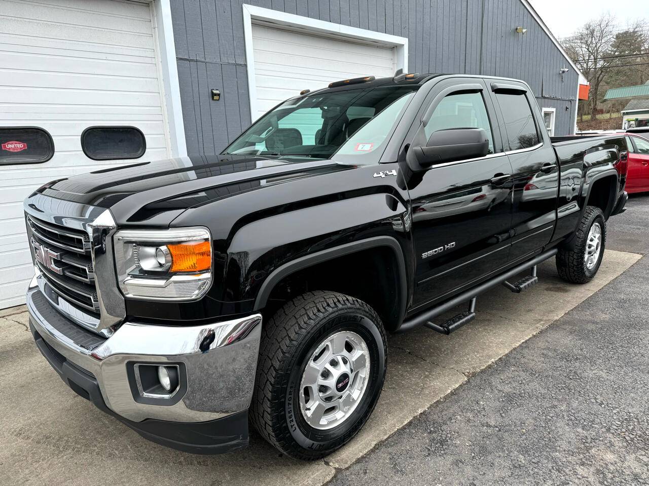 2015 GMC Sierra 2500HD SLE — Pickup Truck — 137,022 mi — Binghamton, NY