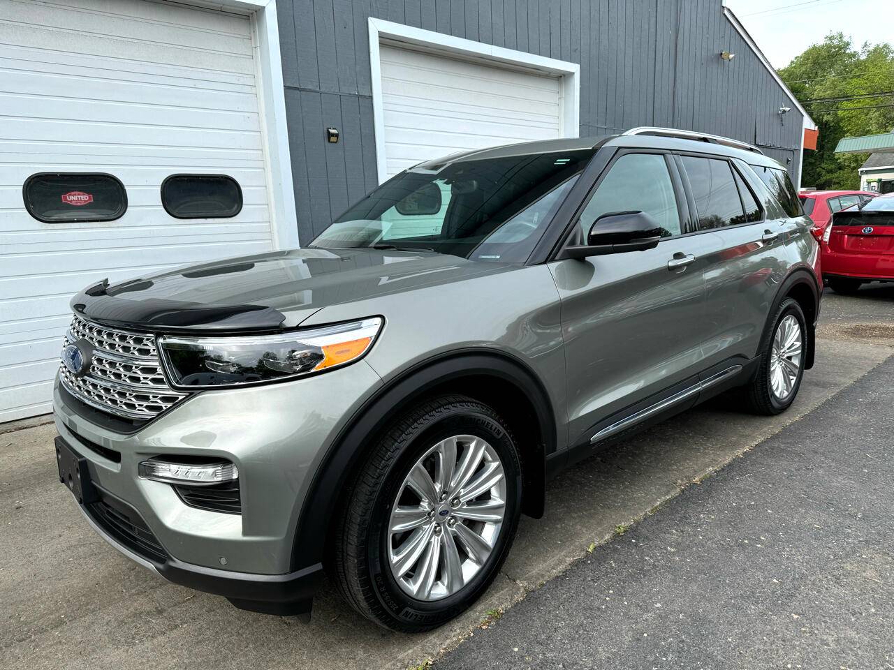 2020 Ford Explorer Limited — SUV — 13,874 mi — Binghamton, NY