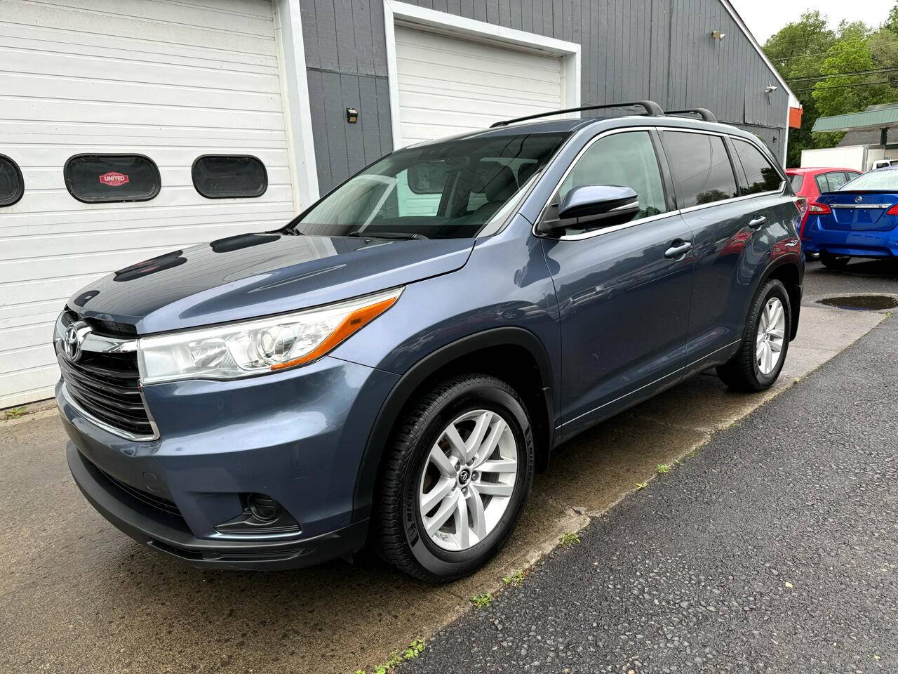 2016 Toyota Highlander LE V6 — SUV — 178,057 mi — Binghamton, NY