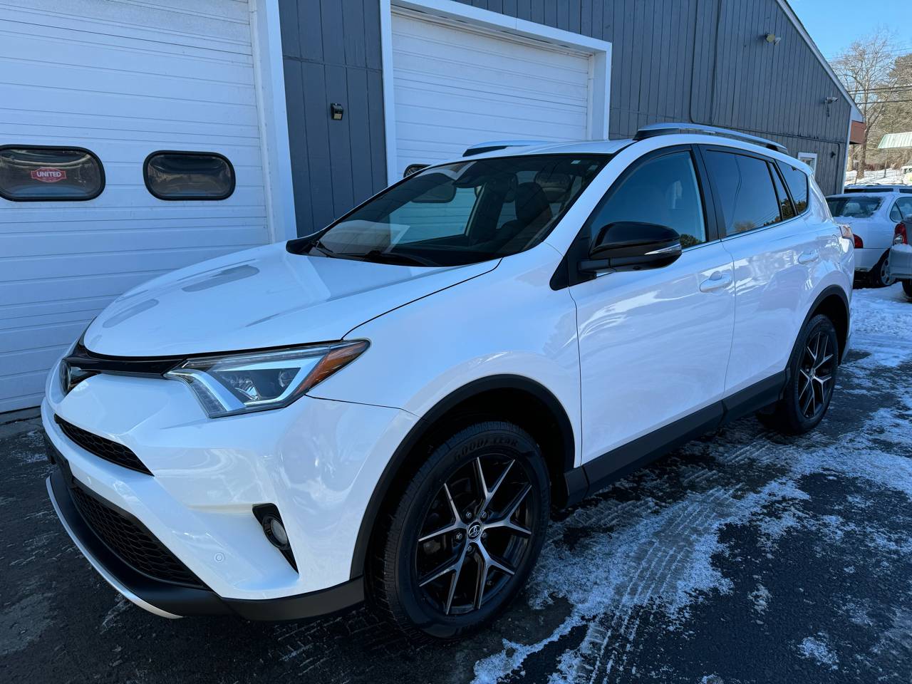 2016 Toyota RAV4 SE — SUV — 144,996 mi — Binghamton, NY