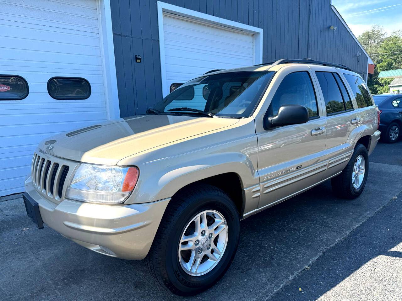 2000 Jeep Grand Cherokee Limited — SUV — 183,280 mi — Binghamton, NY