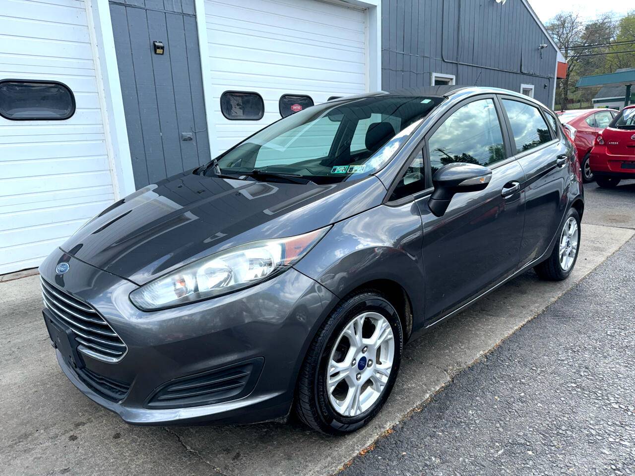 2015 Ford Fiesta SE — Hatchback — 95,347 mi — Binghamton, NY