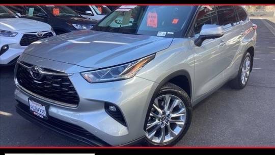 2023 Toyota Highlander Limited — SUV — 15,851 mi — Lancaster, CA
