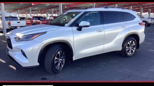 2022 Toyota Highlander XLE — SUV — 29,215 mi — Lancaster, CA