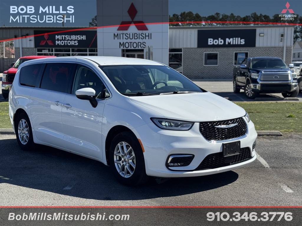 2023 Chrysler Pacifica Touring L — Minivan — 58,910 mi — Jacksonville, NC