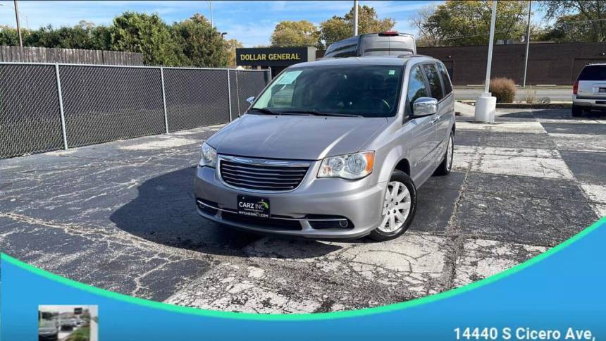 2016 Chrysler Town & Country Touring — Minivan — 96,295 mi — Midlothian, IL