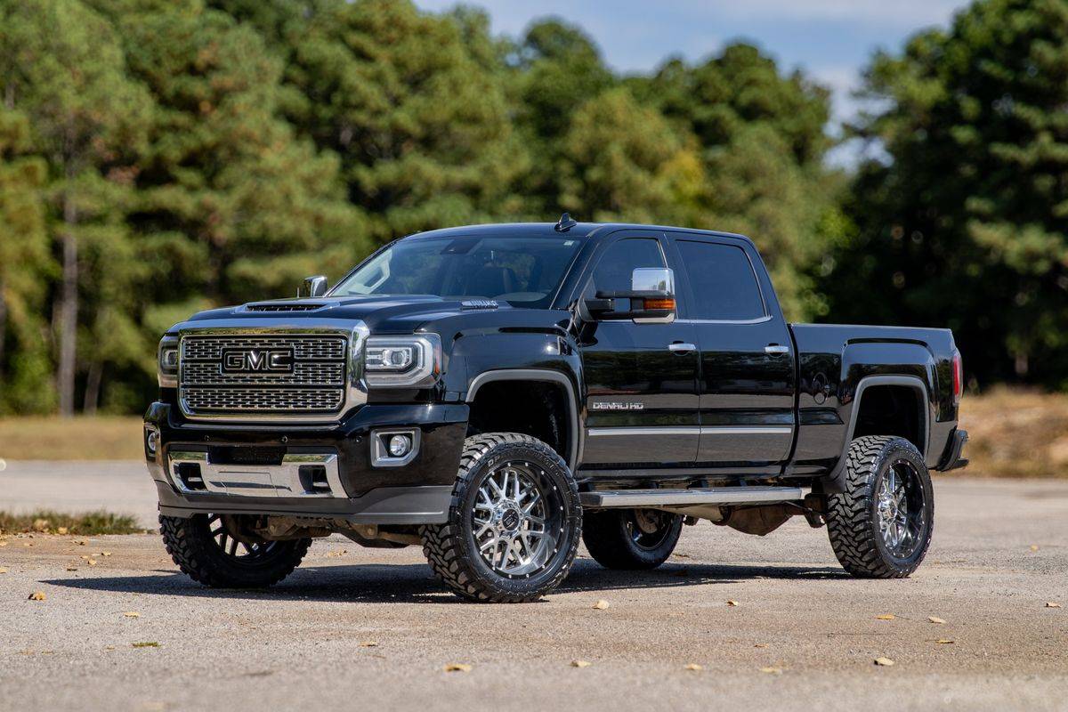 2019 GMC Sierra 2500HD Denali — Pickup Truck — 105,948 mi — Raleigh, NC