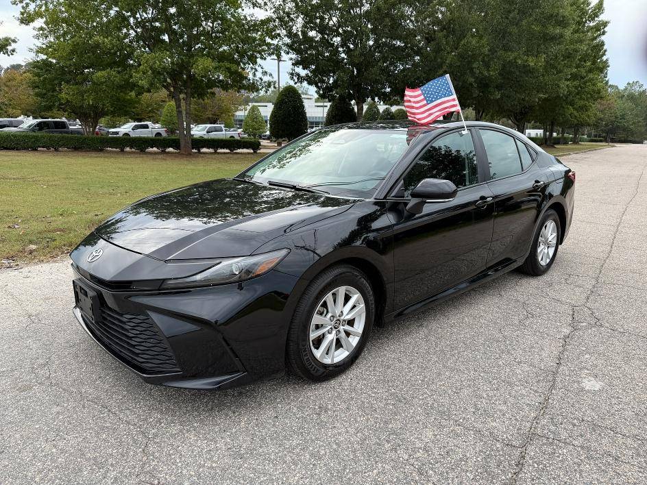 2025 Toyota Camry Hybrid LE — Sedan — 29,284 mi — Wake Forest, NC